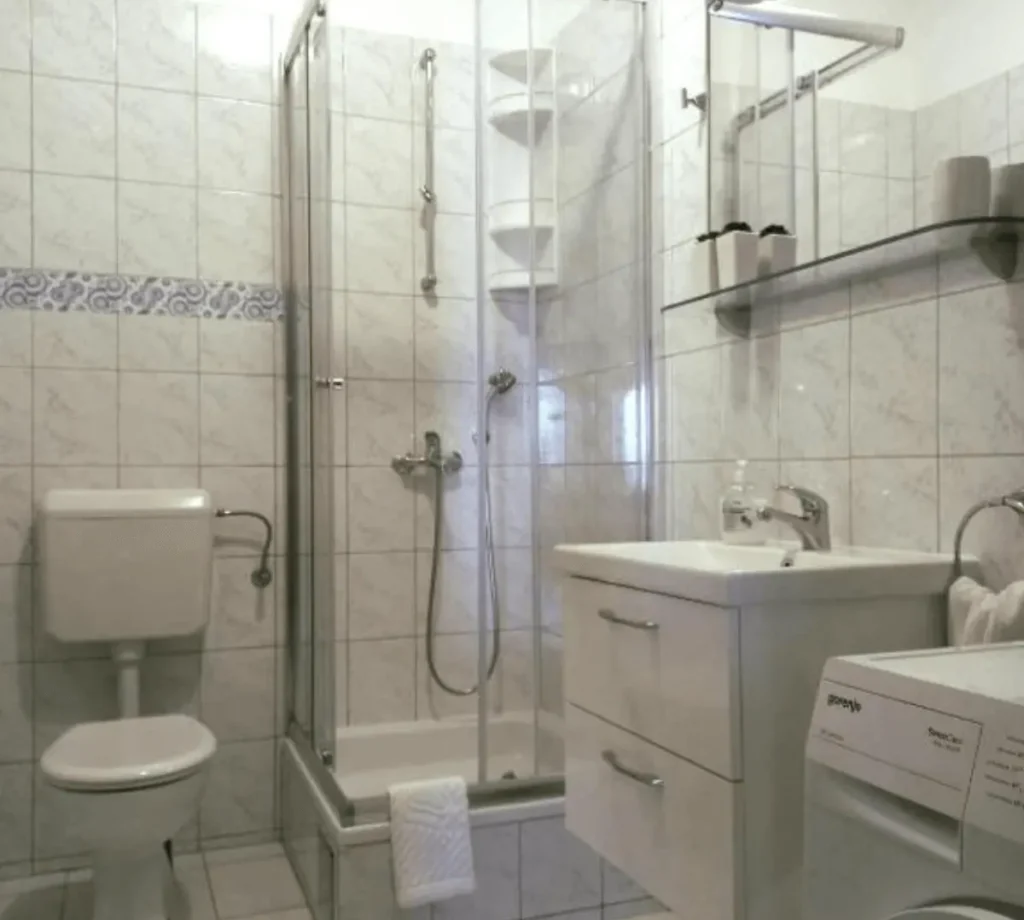 West Side Apartment - bathroom West Side Apartment - Apartments Borovina in Bol Brac - bathroom